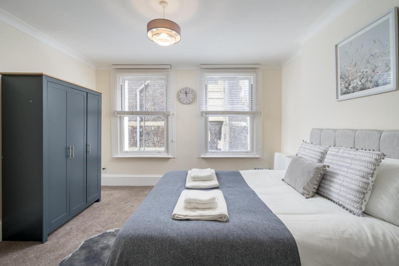 Modern 3 Bedroom Central Apartment - Sleeps 6 Hove Buitenkant foto