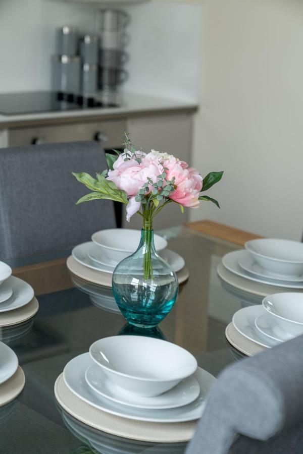 Modern 3 Bedroom Central Apartment - Sleeps 6 Hove Buitenkant foto